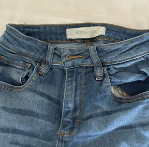Size 24 thumbnail 2