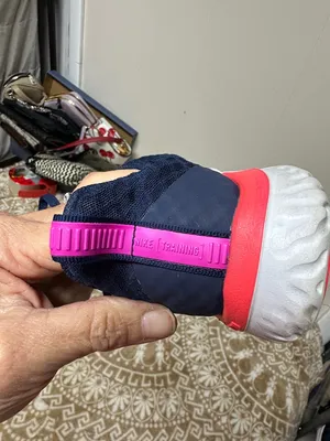 Nike Renew in season Tr9 training Navy and Pink Women's Athletic Sneakers thumbnail 11