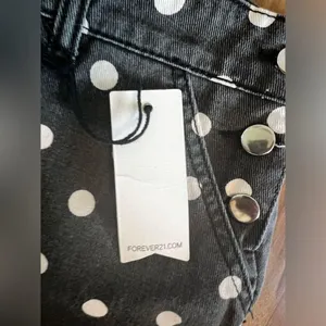L - FOREVER21 - Overall short white dot NWT thumbnail 6