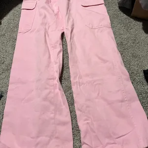 Zara bubblegum pink cargo jeans‎ 6 thumbnail 3