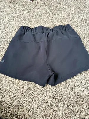 Lululemon On The Fly Short *Woven *2.5" Black thumbnail 2