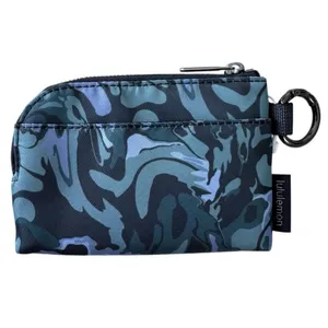 Lululemon Clippable Card Pouch Flower Meld Mini Multi / Graphite Grey / Gunmetal thumbnail 6