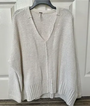 Free People cream V neck long sleeve oversized sweater thumbnail 1