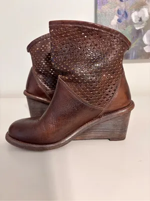 Bed Stu Cobbler Series Ankle Booties Womens Size 8 Brown Leather Wedge Western thumbnail 3