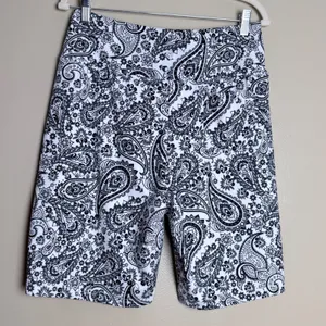 G GRADUAL Biker Shorts Women Large Black Paisley Pockets Yoga Activewear Workout thumbnail 4