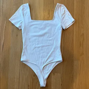 Babaton Square Neck Bodysuit White Stretch Minimalist Size Small thumbnail 4