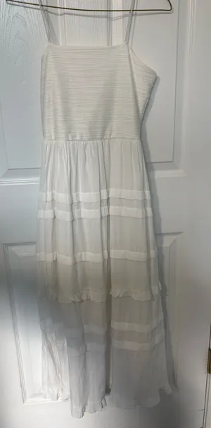 Entro White boutique maxi dress thumbnail 1