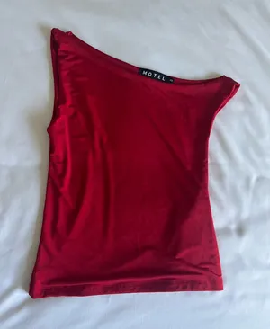 Motel Rocks Off-The-Shoulder red Top thumbnail 1
