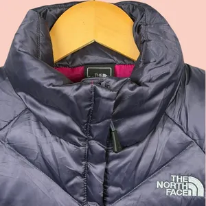 The North Face Women's Small Purple 550 Down Chevron Quilted Vest Pink Lining thumbnail 9