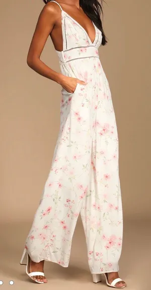 New With Tags Lulu’s Darling Blooms Ivory Floral Print Wide-Leg Jumpsuit XS thumbnail 3