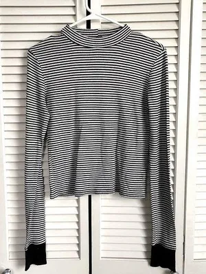 Urban Outfitters Black & White Long Sleeve Mockneck Crop Medium thumbnail 1
