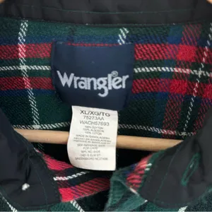 Wrangler green plaid flannel shirt thumbnail 3