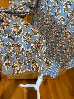 J. Crew floral print cotton blouse/tunic women’s M blue pink green thumbnail 5