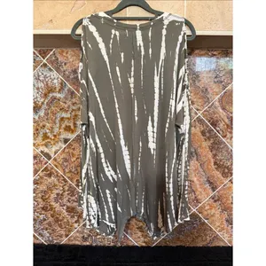 Knox Rose Olive Tie-Dye Studded Shoulder Cutout Long Sleeve Tunic Medium thumbnail 4