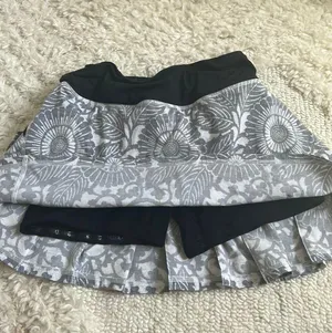 Skirt Size 0 thumbnail 3
