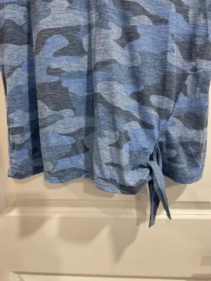 Democracy Blue Camo V-Neck Side Tie Hem Top M thumbnail 4