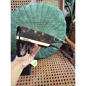 Quay Notorious Tortoise Pattern Square Smoke Lens Bold Dramatic Sunglasses thumbnail 4
