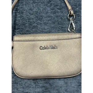 Calvin Klein Saffiano‎ Wristlet Gold Vegan Leather Zip Wallet Pouch Mini Bag thumbnail 2