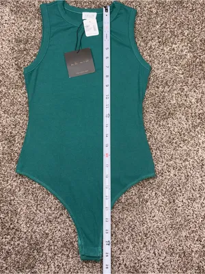 LE LIS Boutique Women’s Green Ribbed One-Piece Bodysuit NWT thumbnail 5