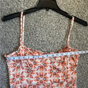 Slate & Willow Printed Ruffle Hem Cream Orange Midi Dress Formal Wedding Guest thumbnail 11