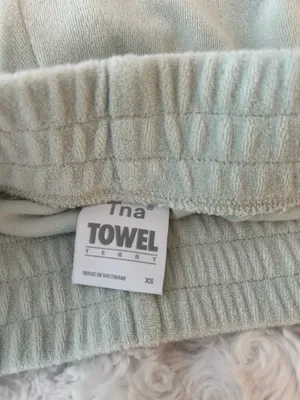 Green Aritzia Shorts TNA  thumbnail 3