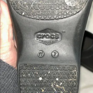 CROCS Black Dual Comfort Non-Slip‎ Clog Women Size W7 thumbnail 4