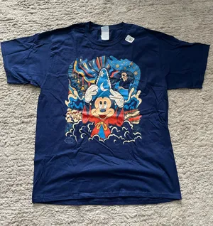 Disney t shirt Blue Size L thumbnail 1