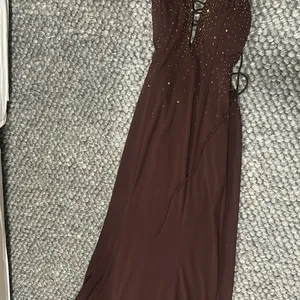 Cum Cum by Niki Livas Brown Satin Beaded Maxi Party Dress thumbnail 8