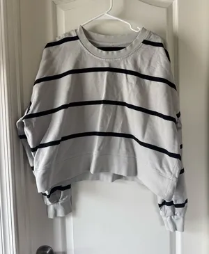 lululemon athletica Gray and Black Striped Cropped Sweatshirt / C46 thumbnail 1