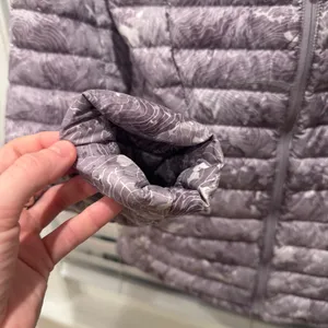 Lululemon Pack It Down Again Jacket Hooded Puffer 700‎ Down Lilac Purple Size 2 thumbnail 4