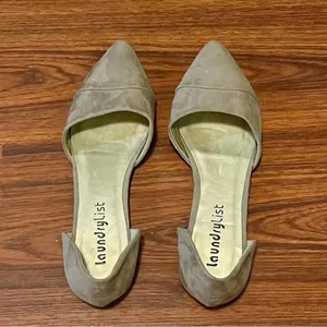 Laundry List Taupe Flats Faux Suede Size 7.5 thumbnail 4