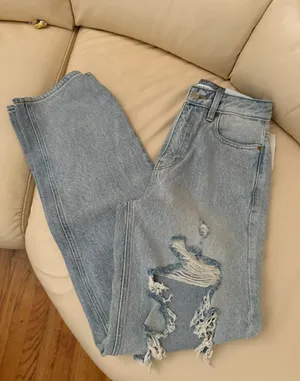 90s Boyfriend Jeans thumbnail 1