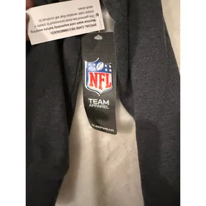 NFL Cleveland Browns Womens Cropped Hoodie Gray Sleepwear Top Medium NEW‎ thumbnail 4