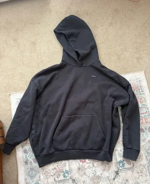 Under Armour Oversized black sweatshirt thumbnail 1