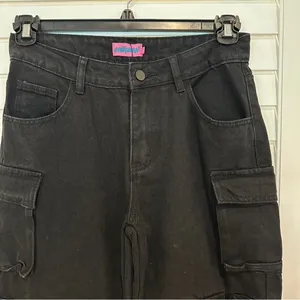 New Edikted Wide Leg Jeans Sz S Oversized Boyfriend Cargo Black Mid-rise Y2K thumbnail 2