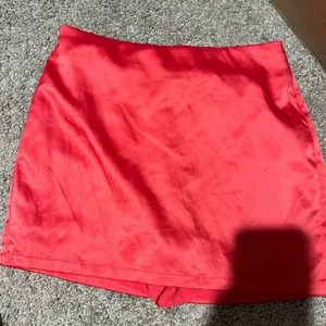 Superdown Revolve Thea Mini Skort Size Small Lined Satin Hot Pink‎ Skirt xs thumbnail 7