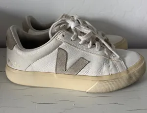 VEJA Campo Sneakers Women’s 7 White Leather Beige Suede V Logo Low Top Shoes thumbnail 1