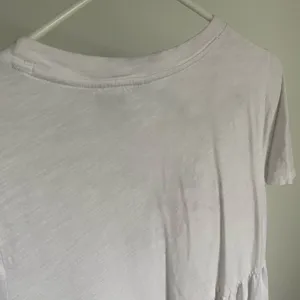 Old Navy Classic White T-Shirt Dress thumbnail 4