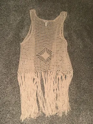 Olive & Hill Women's Taupe Crochet Fringe Vest thumbnail 4
