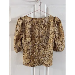 Reformation Eliana‎ Button Down Blouse In Boa Size XS thumbnail 7