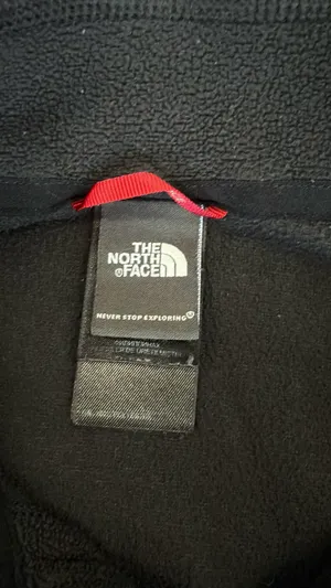 The North Face Women's Black Fleece 1/4 Zip Pullover thumbnail 4