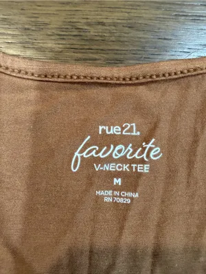 Rue21 Women's Short Sleeve V-Neck Pocket Tee in Rust Brown thumbnail 2