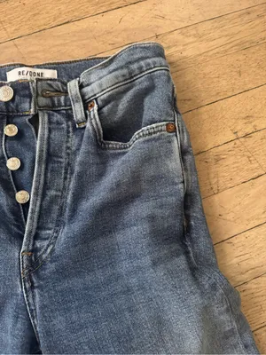 Re/Done Classic Button-Fly Distressed Women’s Jeans - Blue thumbnail 4
