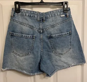 Billabong Women’s size 26 Light Blue Denim Jean Shorts thumbnail 3