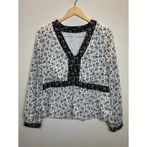Madewell Floral Clipdot Peplum Top Womens Medium White Black V-Neck Long Sleeve thumbnail 3