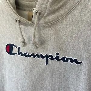NWT Champion Reverse Weave Womens Pullover Hoodie Gray Small Embroidered‎ Logo thumbnail 3