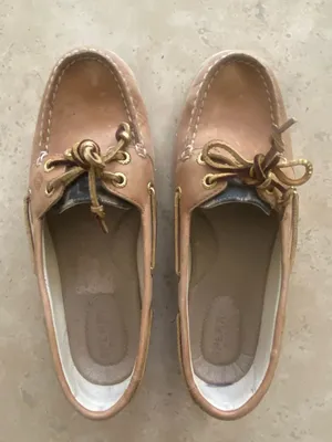Sperry Women’s Leather Boat Shoes thumbnail 1