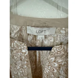 LOFT Womens Tan White Floral Metallic Shimmer Split Neck Blouse Size S thumbnail 4