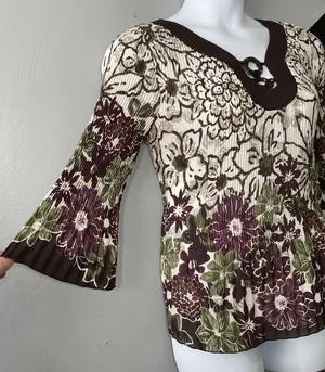 Signature Larry Levine Top Size Large Pleated Artsy Floral Whimsigoth Romantic thumbnail 1