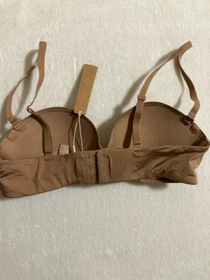 SKIMS Ultimate Strapless Push-Up Bra 34B thumbnail 4